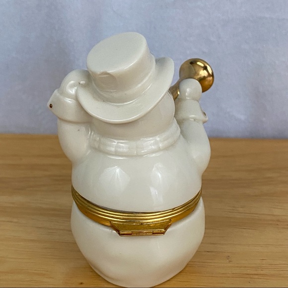 Vintage Lenox Treasures Heralding the Season Box Porcelain Hinged Trinket box - Picture 3 of 8